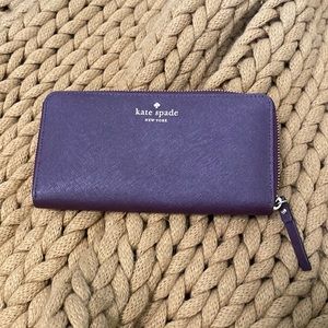 Kate Spade Zip Wallet, Like New Condition
